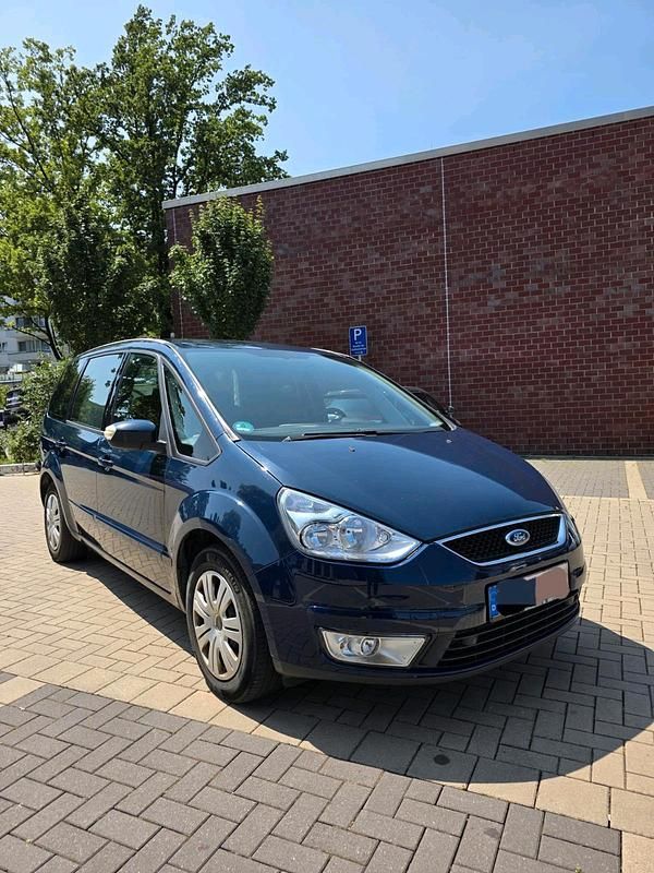 Blau Gebraucht 2009 Ford Galaxy Van / Kleinbus | 5.500 € (Fairer Preis) - Bild 1/4