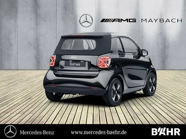 Gebraucht Smart ForTwo Electric Drive Exclusive 60 kW (82 PS) 2024 Bodypanels in black Cabrio