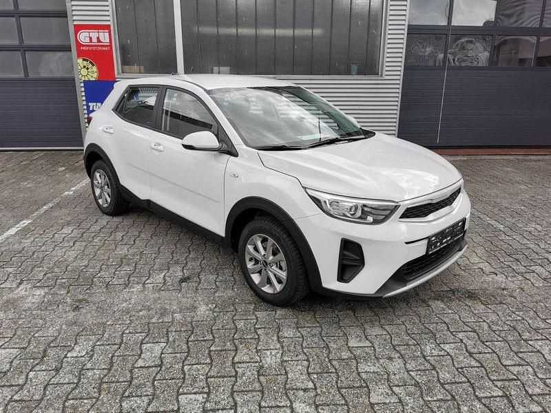 Gebraucht Kia Stonic Edition 7 84 PS (61 kW) 2023 Weiß SUV