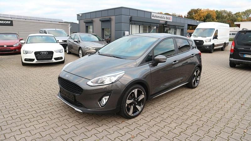 Grau Gebraucht 2018 Ford Fiesta Active Kleinwagen | 8.790 € (Fairer Preis) - Bild 1/4