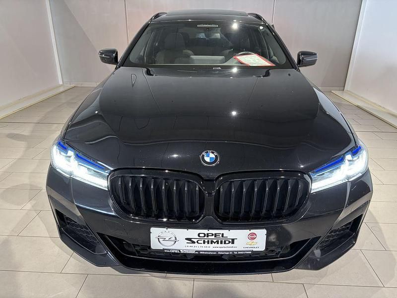 Gebraucht BMW 530 Performance 286 PS (210 kW) 2023 Schwarz Kombi