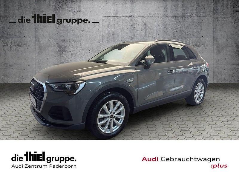 Grau Gebraucht 2022 Audi Q3 Comfort SUV | 29.950 € (Guter Preis) - Bild 1/4