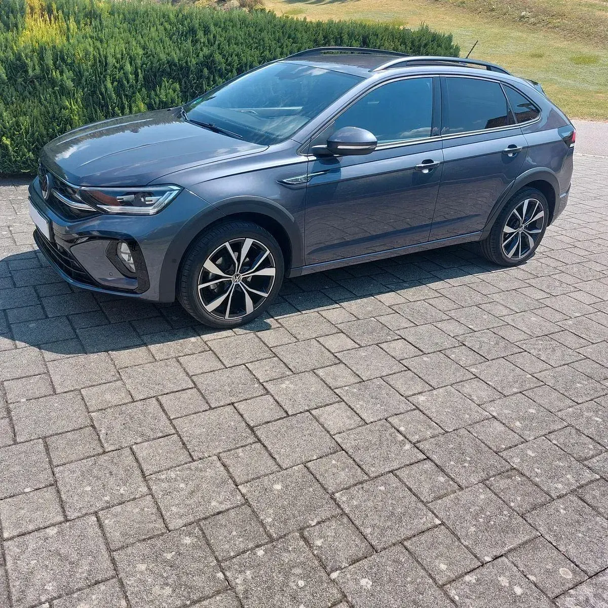Gebraucht VW Taigo R-line 150 PS (110 kW) 2022 Grau SUV
