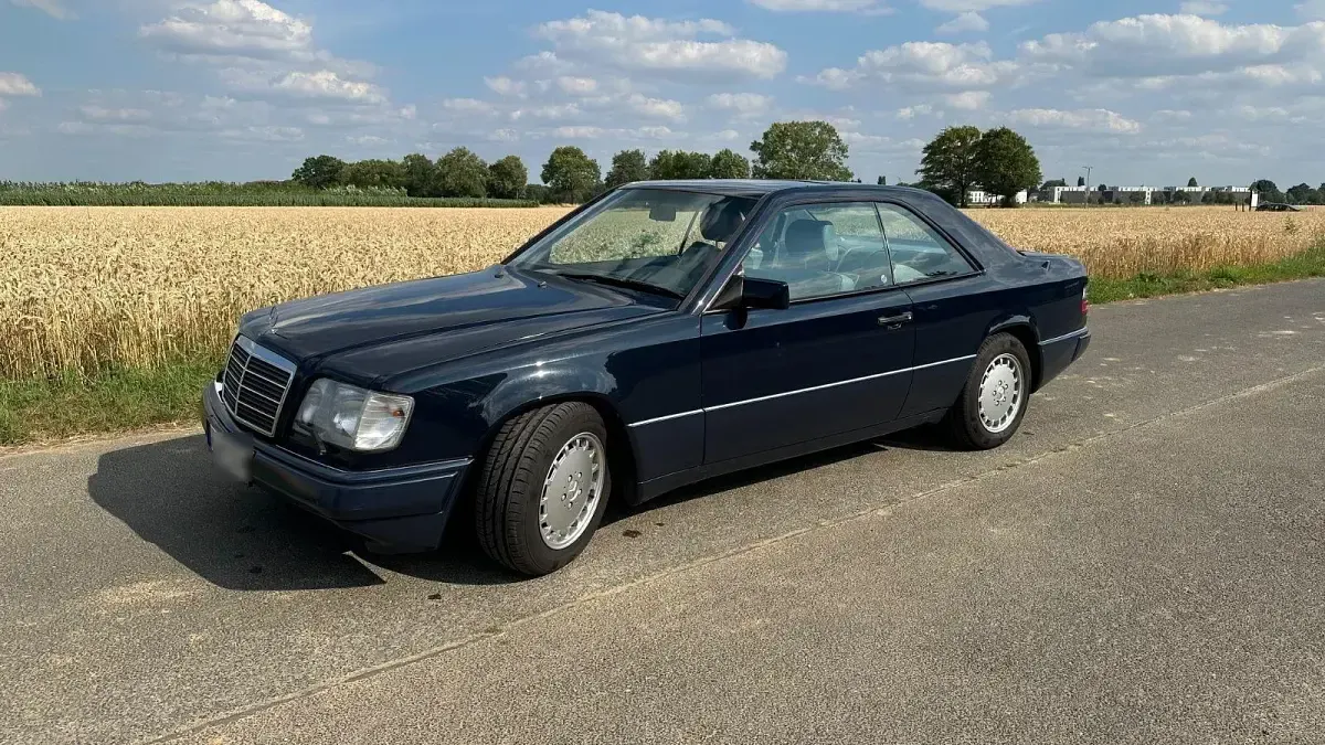 Gebraucht Mercedes 300 220 PS (161 kW) 1990 Blau Coupé