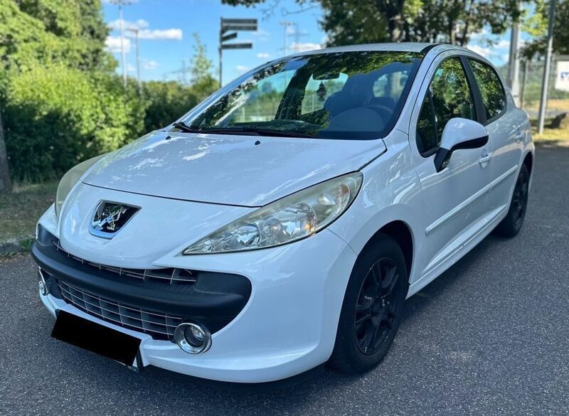 Weiß Gebraucht 2008 Peugeot 207 Sport Kleinwagen | 1.890 € (Guter Preis) - Bild 1/4