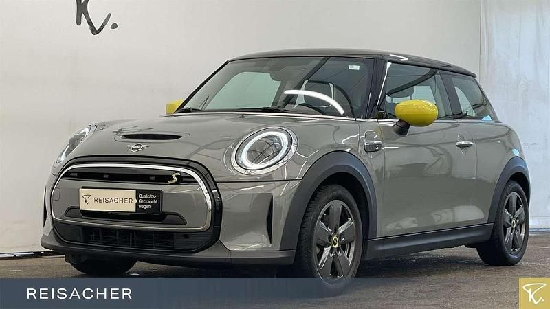 Moonwalk grey metallic Gebraucht 2021 Mini Cooper Coupé Essential Coupé | 15.690 € (Guter Preis) - Bild 1/4