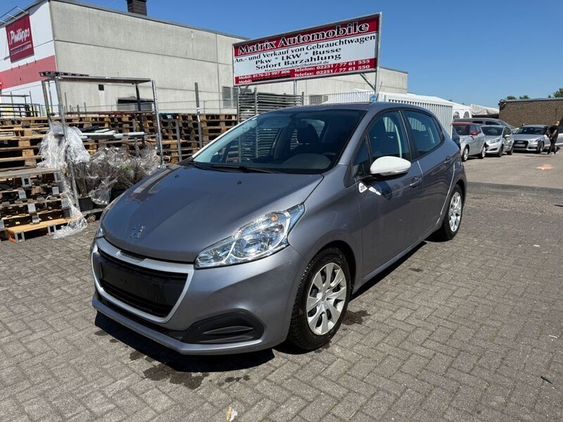 Grau Gebraucht 2019 Peugeot 208 Kleinwagen | 5.999 € - Bild 1/4