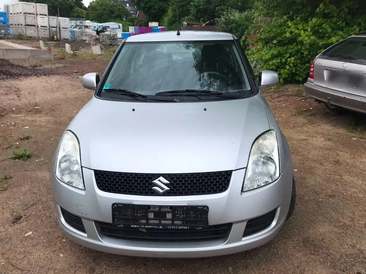 Gebraucht Suzuki Swift 94 PS (69 kW) 2010 Silber Kleinwagen