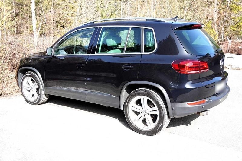Gebraucht VW Tiguan Highline 184 PS (135 kW) 2015 Schwarz SUV