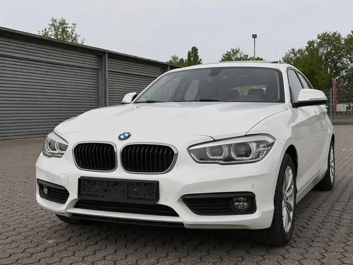 Gebraucht BMW 118 Advantage 136 PS (100 kW) 2016 Weiß Kleinwagen