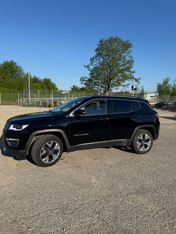 Schwarz Gebraucht 2019 Jeep Compass Limited SUV | 14.900 € (Guter Preis) - Bild 1/4