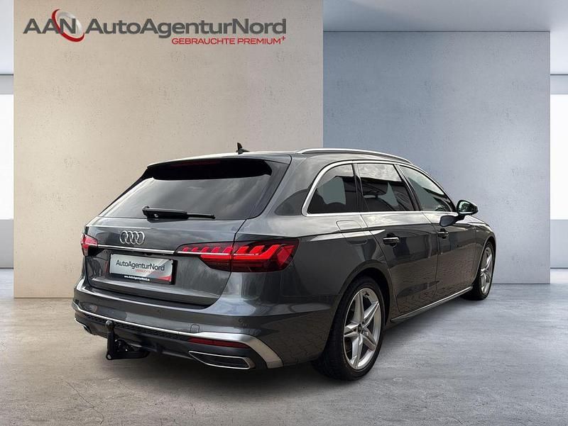 Gebraucht Audi A4 S-Line 204 PS (150 kW) 2023 Grau Limousine