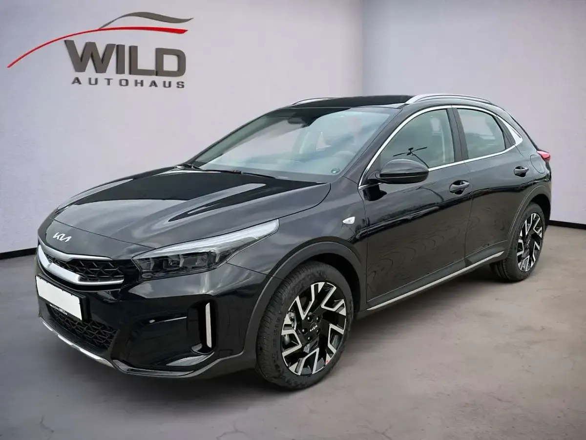 Gebraucht Kia XCeed Vision 120 PS (88 kW) 2024 (1k) black pearl m SUV