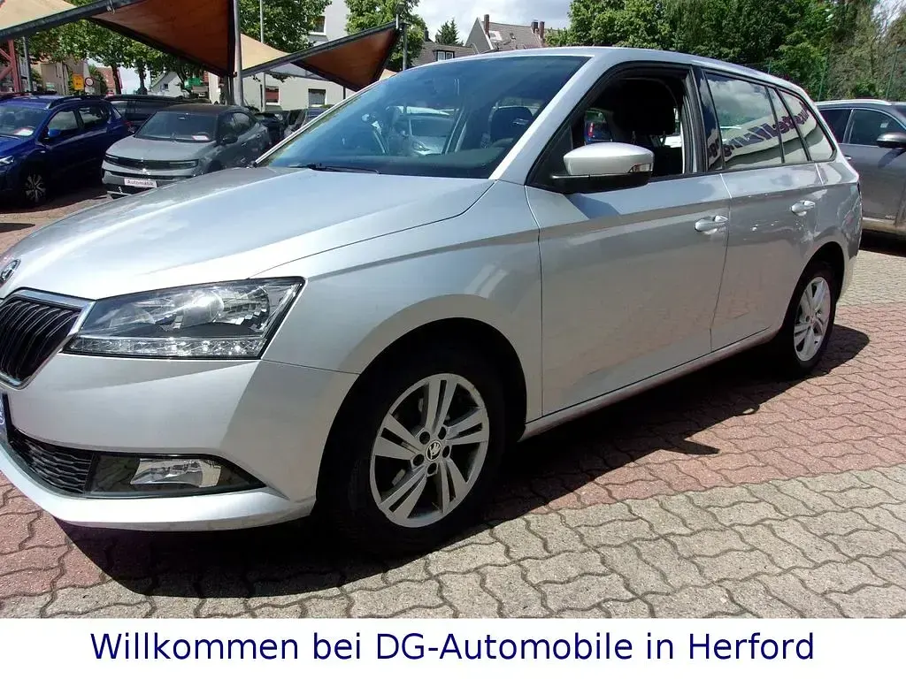 Gebraucht Skoda Fabia Ambition 60 PS (44 kW) 2021 Silber Kleinwagen