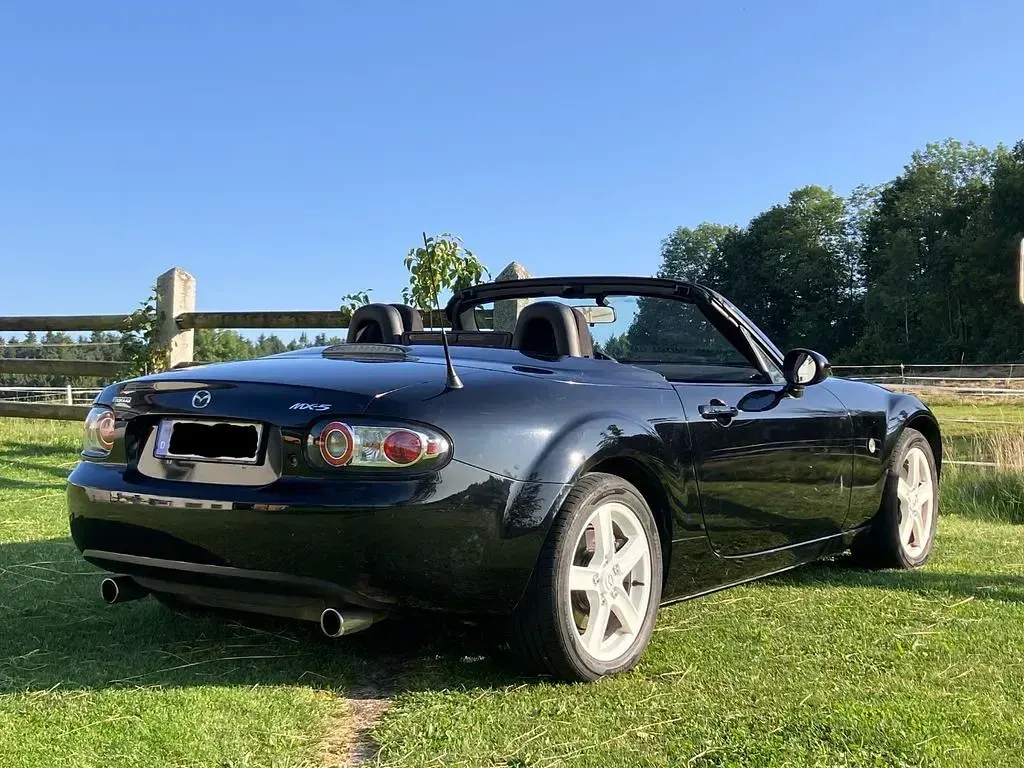 Gebraucht Mazda MX5 Emotion 126 PS (92 kW) 2007 Schwarz Cabrio