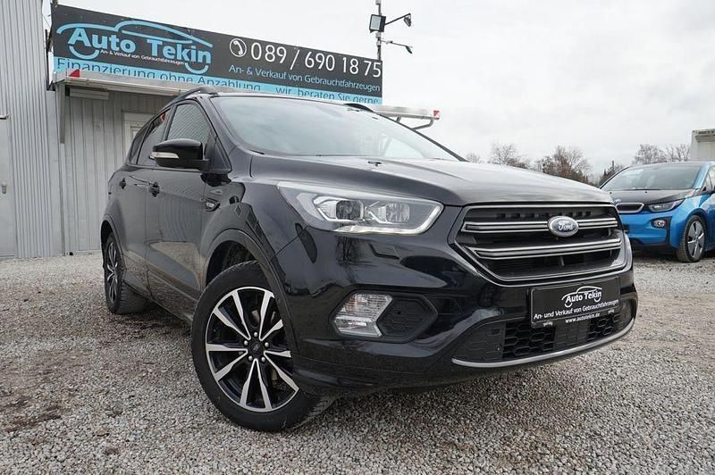 Gebraucht Ford Kuga ST-Line 150 PS (110 kW) 2018 Schwarz SUV