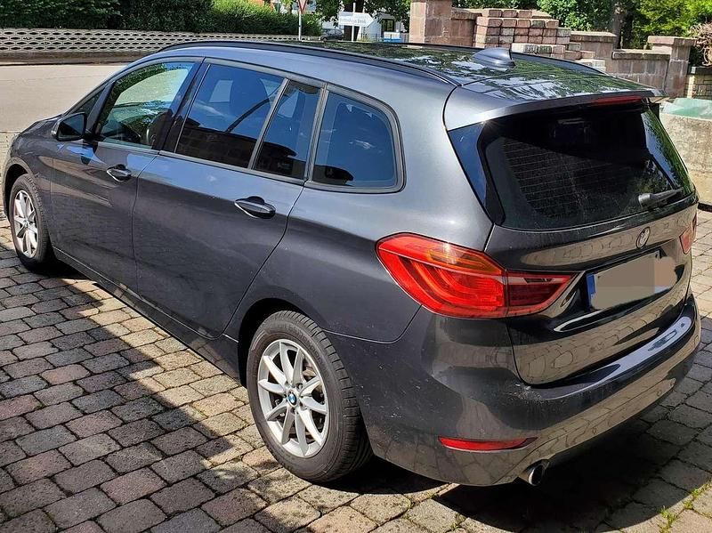 Gebraucht BMW 218 150 PS (110 kW) 2018 Grau Kombi