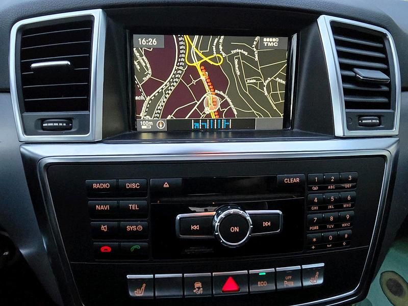 Gebraucht Mercedes ML250 204 PS (150 kW) 2013 Schwarz SUV