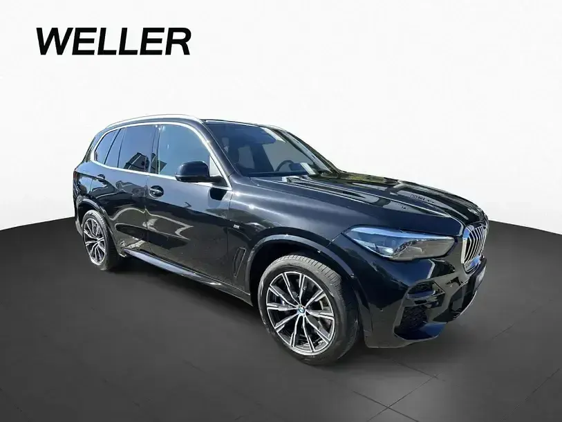 Gebraucht BMW X5 M Sport 352 PS (258 kW) 2023 Black sapphire (schwarz) SUV
