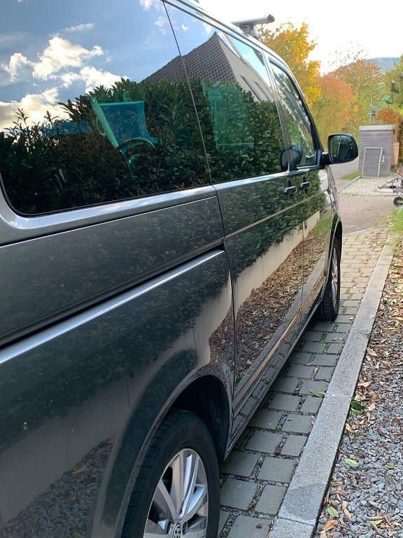 Gebraucht VW Multivan Business 204 PS (150 kW) 2017 Grau Van