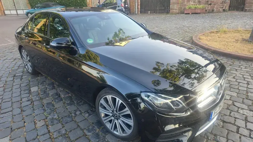 Gebraucht Mercedes E400 AMG line 340 PS (250 kW) 2018 Schwarz Limousine
