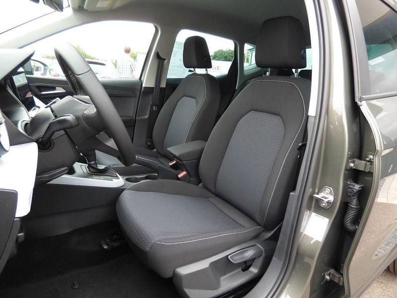 Neu Seat Arona 116 PS (85 kW) 2025 Cliff grau metallic SUV