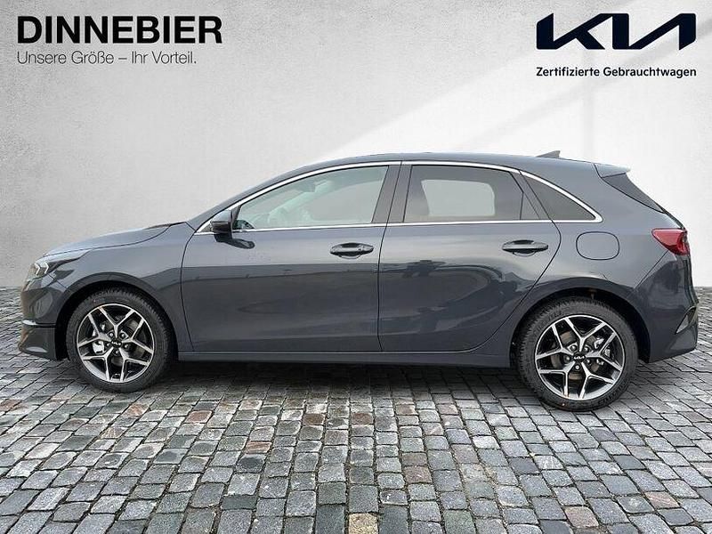 Neu Kia Ceed 140 PS (102 kW) 2025 Grau (metallic) Kleinwagen