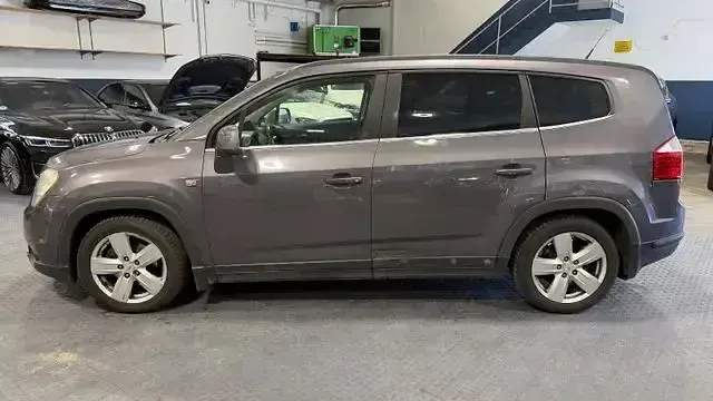 Gebraucht Chevrolet Orlando LTZ 163 PS (119 kW) 2011 Grau Van / Kleinbus