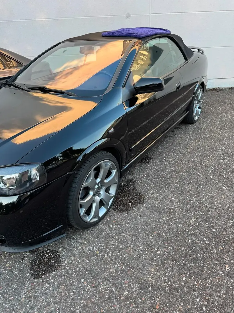 Gebraucht Opel Astra 147 PS (108 kW) 2005 Schwarz Cabrio