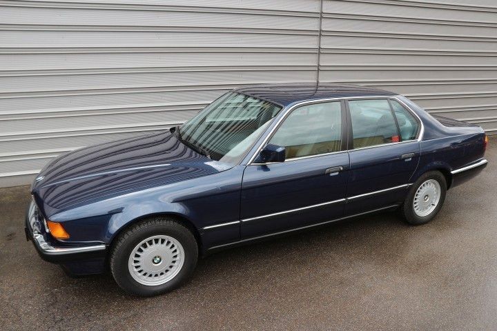Blau Gebraucht 1988 BMW 735 Limousine | 26.990 € - Bild 1/4