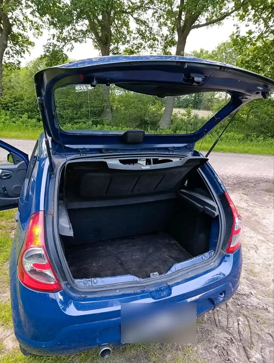 Gebraucht Dacia Sandero 75 PS (55 kW) 2010 Blau Kleinwagen