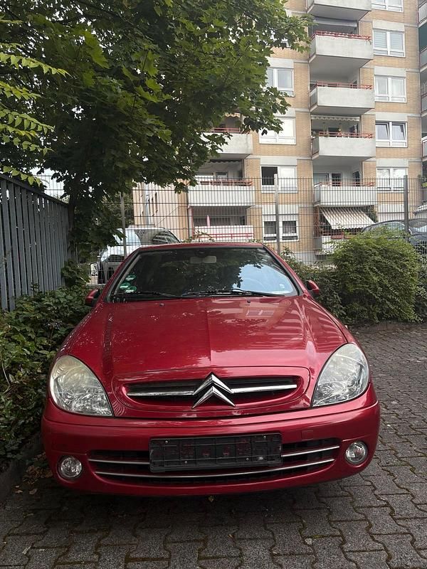 Rot Gebraucht 2004 Citroën Xsara Limousine | 1.300 € (Fairer Preis) - Bild 1/4