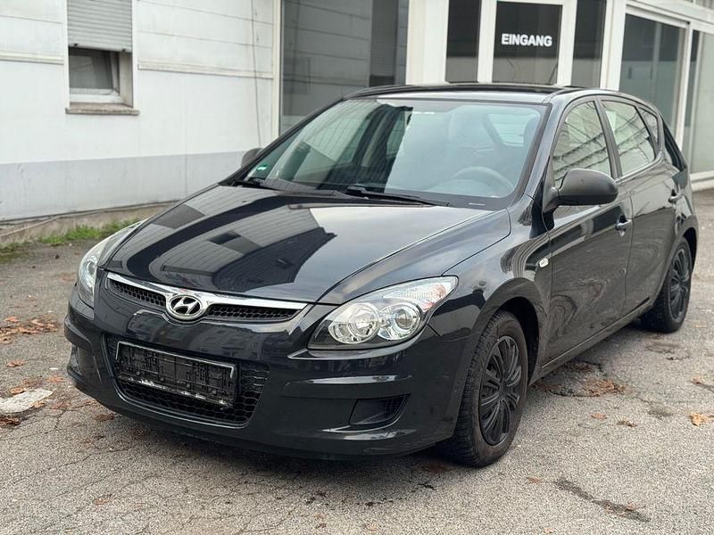 Gebraucht 2010 Hyundai i30 Comfort Limousine | 790 € (Superpreis) - Bild 1/4
