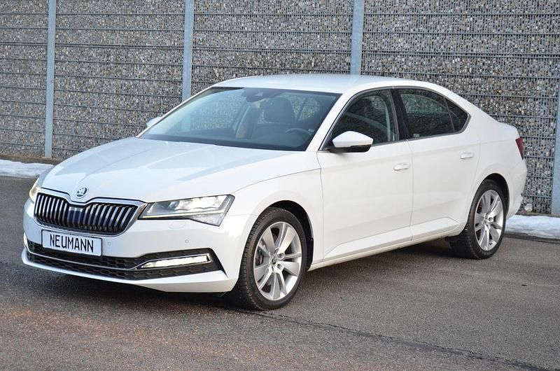 Gebraucht Skoda Superb Style 280 PS (205 kW) 2022 Weiß Limousine