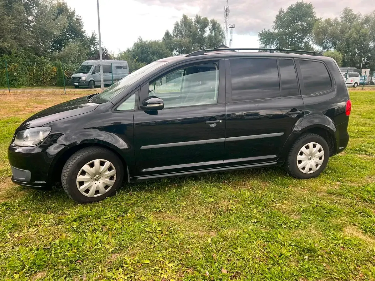 Gebraucht VW Touran 140 PS (102 kW) 2012 Schwarz Van / Kleinbus