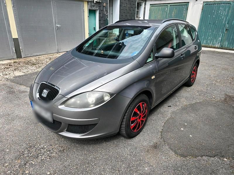 Silber Gebraucht 2008 Seat Altea XL Van / Kleinbus | 1.700 € (Superpreis) - Bild 1/4