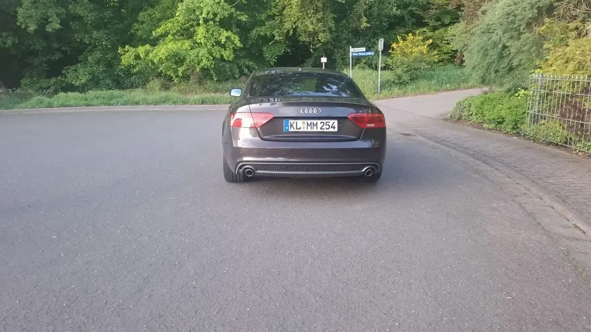 Gebraucht Audi A5 Ambiente 245 PS (180 kW) 2012 Braun Coupé