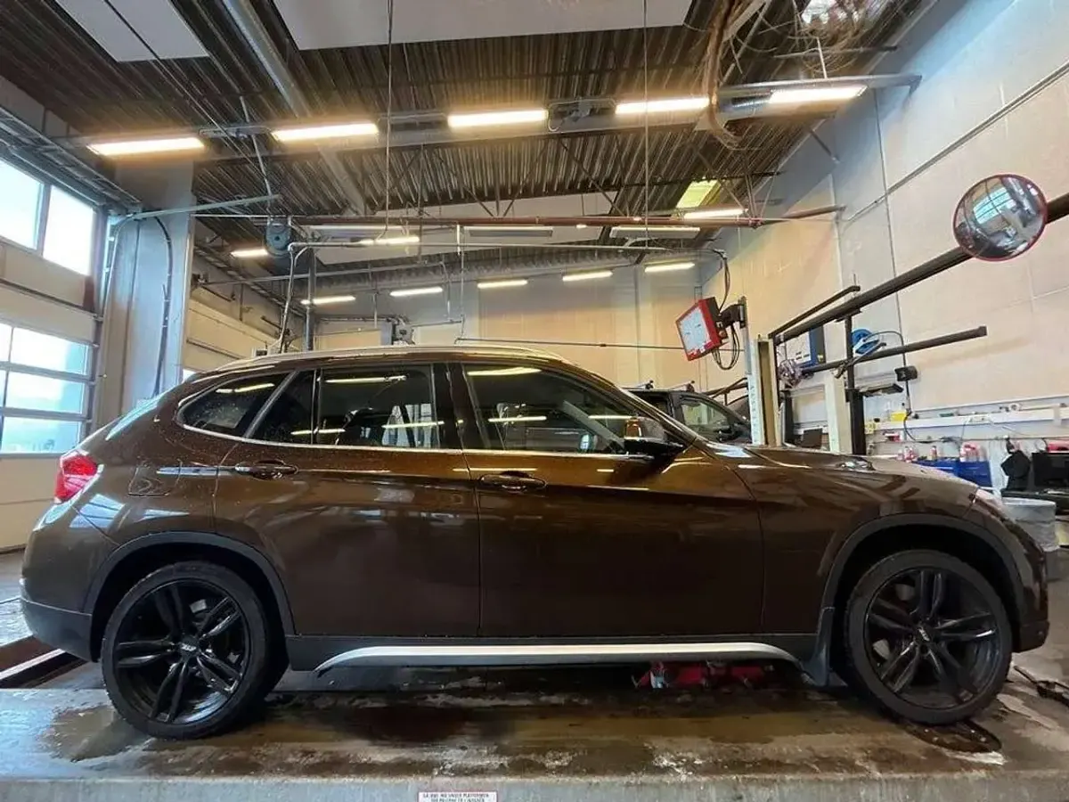 Gebraucht BMW X1 Sport Line 218 PS (160 kW) 2014 Bronze SUV
