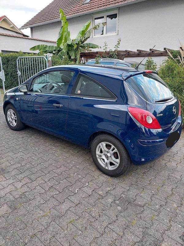 Second-hand Opel Corsa 80 CP (58 kW) 2009 Albastru Hatchback