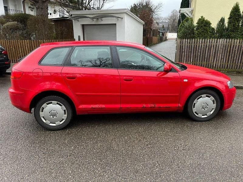Gebraucht Audi A3 Attraction 140 PS (102 kW) 2006 Rot Kleinwagen