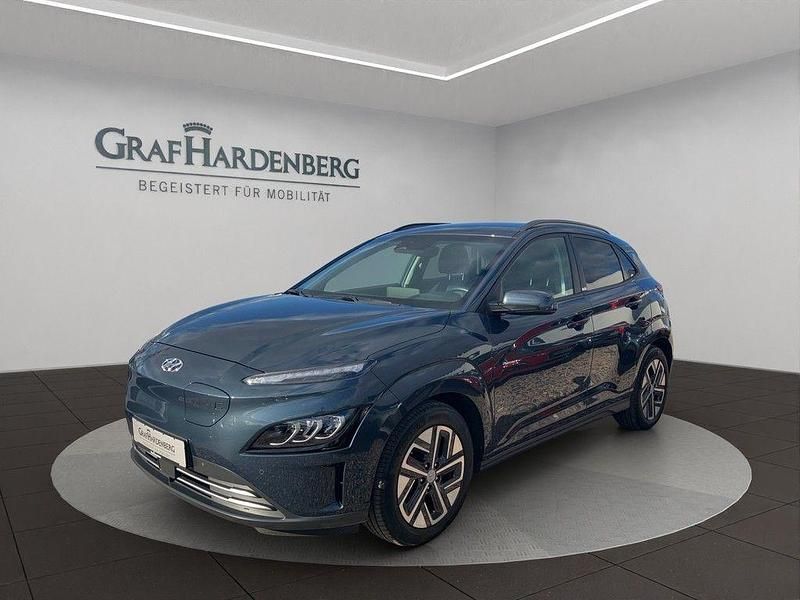Teal blue / met Gebraucht 2021 Hyundai Kona Prime SUV | 20.890 € (Guter Preis) - Bild 1/4