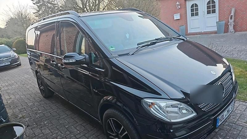 Schwarz Gebraucht 2008 Mercedes Viano Van / Kleinbus | 12.000 € (Guter Preis) - Bild 1/4