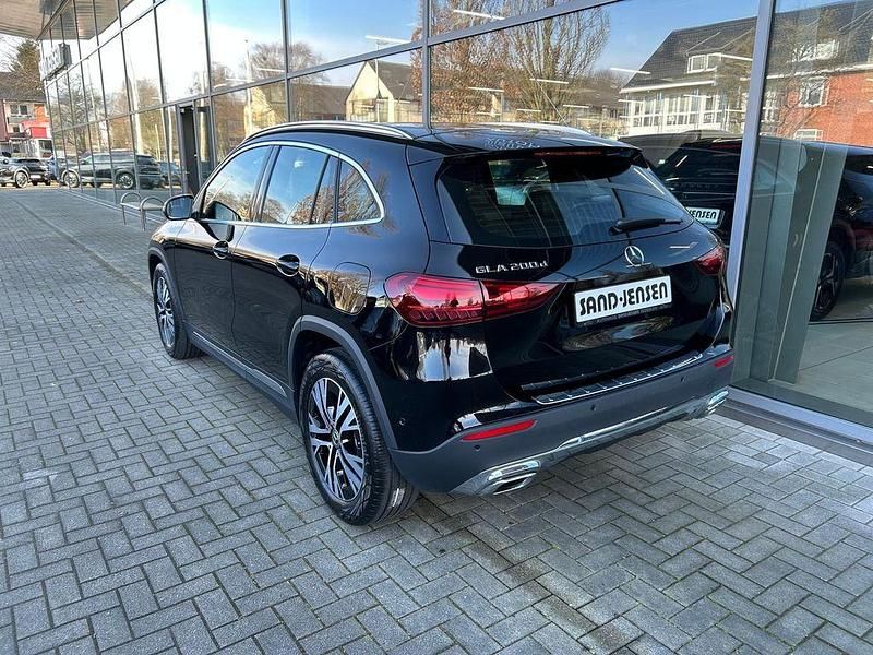 Gebraucht Mercedes GLA200 Advanced 150 PS (110 kW) 2025 Nachtschwarz SUV