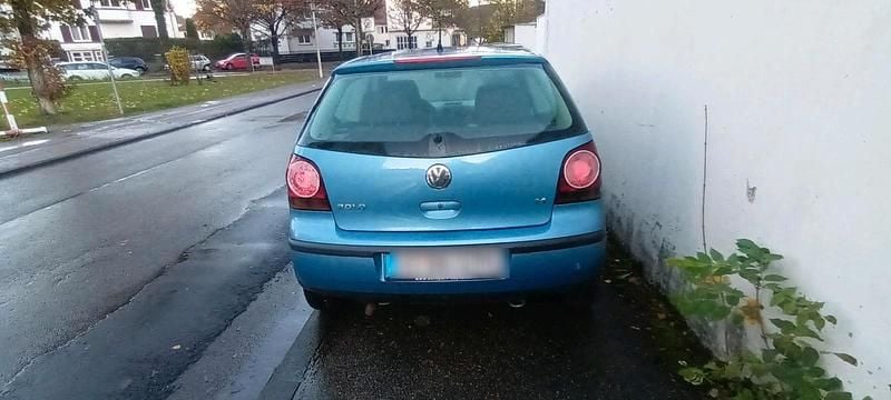 Blau Gebraucht 2005 VW Polo Kleinwagen | 700 € (Superpreis) - Bild 1/4
