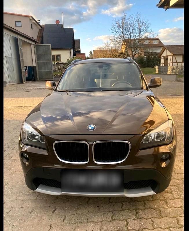 Gebraucht BMW X1 150 PS (110 kW) 2011 Braun SUV