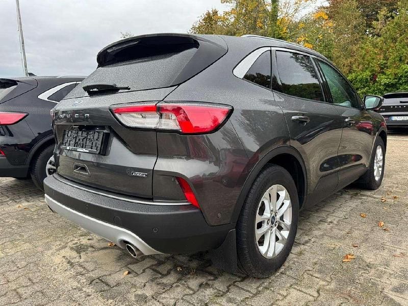 Gebraucht Ford Kuga Titanium 224 PS (164 kW) 2021 Magneticgrau (metallic) SUV
