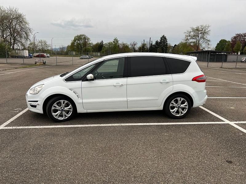 Gebraucht Ford S-MAX Business Edition 163 PS (119 kW) 2014 Weiß Van / Kleinbus