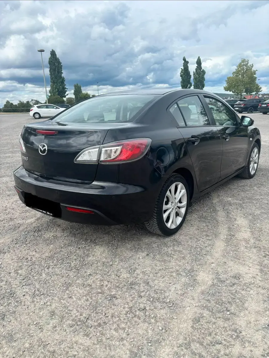 Gebraucht Mazda 3 105 PS (77 kW) 2009 Schwarz Limousine