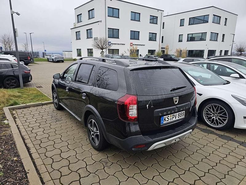 Gebraucht Dacia Logan MCV Stepway 101 PS (74 kW) 2020 Schwarz Kombi