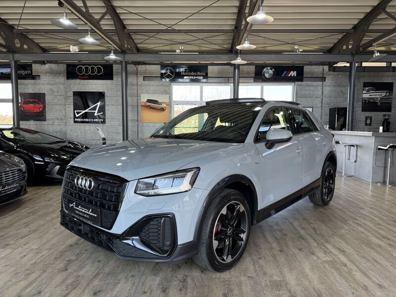Pfeilgrau perleffekt Gebraucht 2021 Audi Q2 S-Line SUV | 26.990 € (Fairer Preis) - Bild 1/4